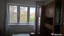 închiriez garsoniera
