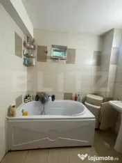 Se vinde Apartament cu doua garaje la casa - in EXCLUSIVITAT 