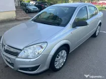 Autoturism Opel Astra Sedan
