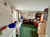Casă renovata cu teren 5000 mp Popesti 