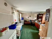 Casă renovata cu teren 5000 mp Popesti 