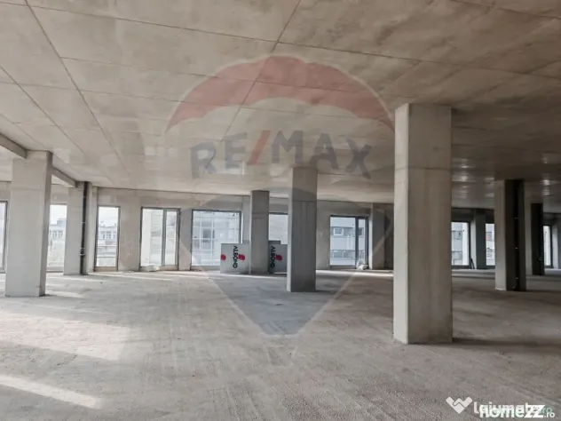 Spațiu comercial de inchiriat ( 450 - 650 mp) - Gara