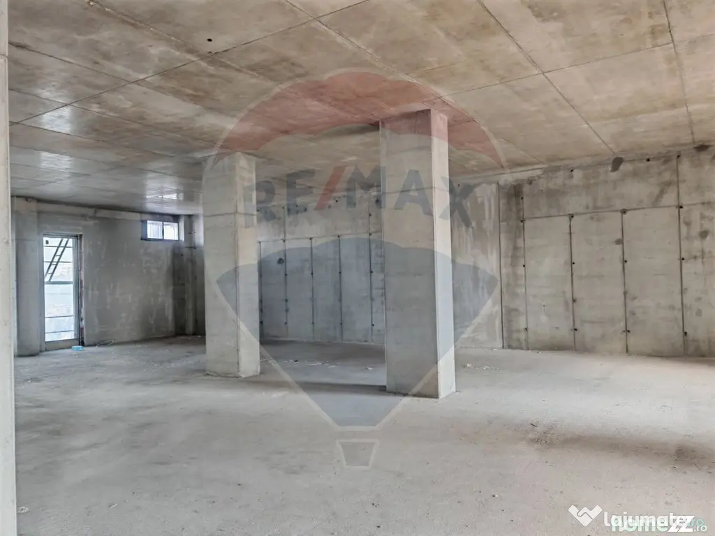 Spațiu comercial de inchiriat ( 450 - 650 mp) - Gara
