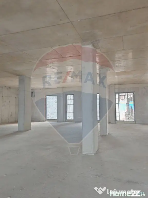 Spațiu comercial de inchiriat ( 450 - 650 mp) - Gara