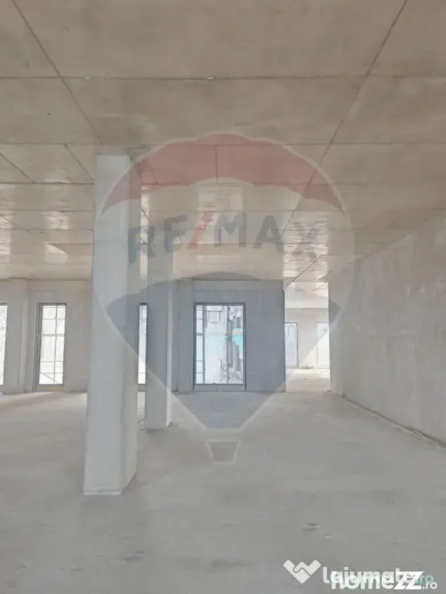 Spațiu comercial de inchiriat ( 450 - 650 mp) - Gara
