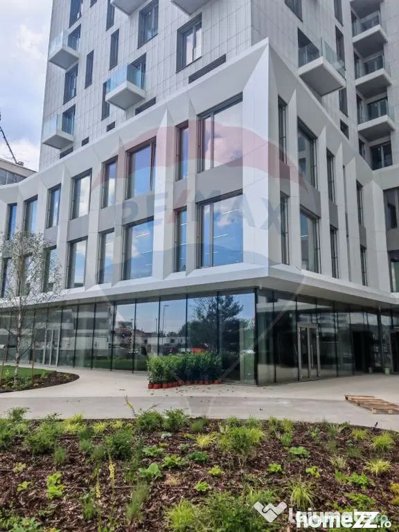 Spațiu comercial de inchiriat ( 450 - 650 mp) - Gara