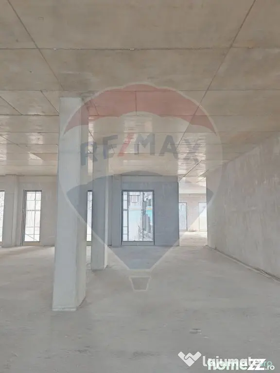 Spațiu comercial de inchiriat ( 450 - 650 mp) - Gara