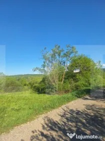 Teren de vânzare 1.600 mp cu deschidere la lac – zona Lac