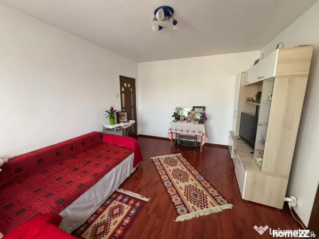 Apartament 2 camere, 41 mp, zona Vest - Ploiesti (Prahova)