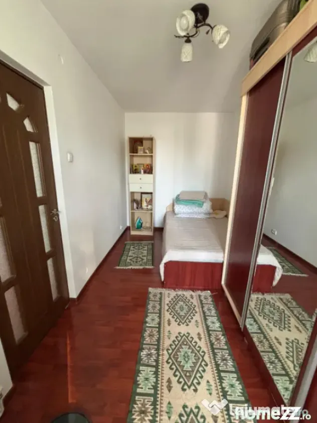 Apartament 2 camere, 41 mp, zona Vest - Ploiesti (Prahova)