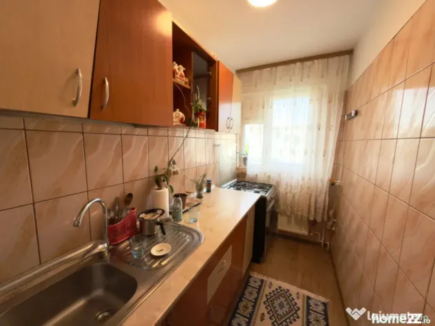 Apartament 2 camere, 41 mp, zona Vest - Ploiesti (Prahova)