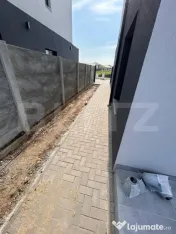 Duplex, 117mp, despărțit prin camera tehnică 