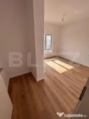 Duplex, 117mp, despărțit prin camera tehnică 