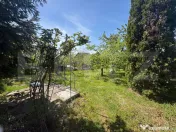 Casă individuală cu spațiu comercial, teren de 700 mp-Apa 