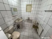 Spațiu comercial, 27 mp, vitrină la stradă, zona Cetate 
