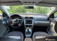Vând skoda octavia, model anul 2011 