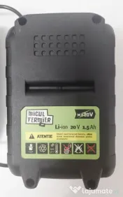 Incarcator cu 2 acumulatori Micul Fermier 