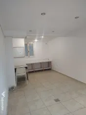 Închiriez mic spatiu comercial la strada Bd. Ferdinand