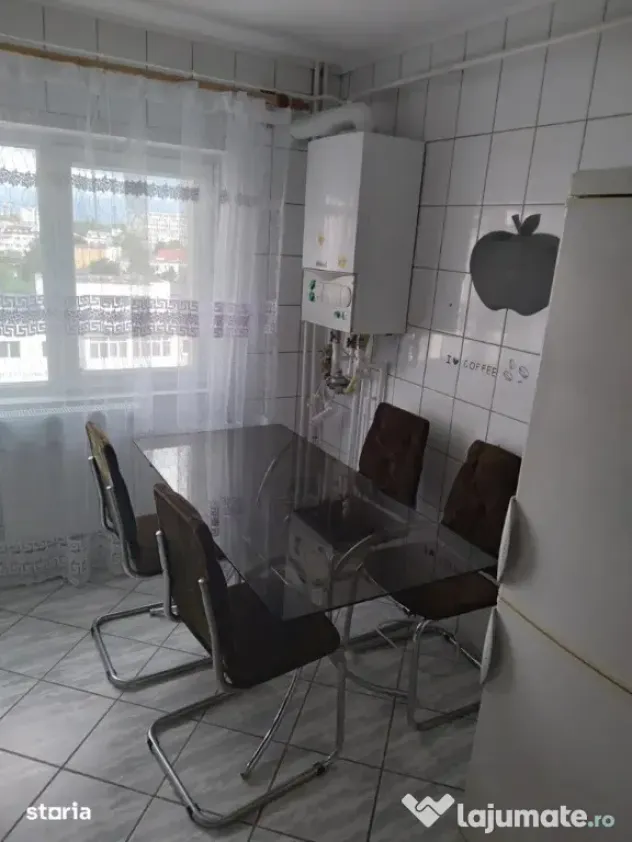 Apartament Cu 2 Camere Decomandate Zona George Enescu