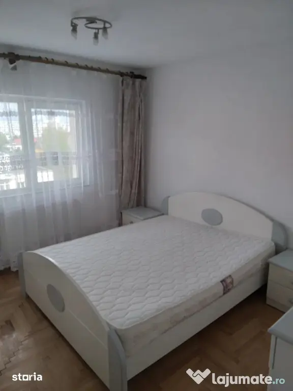 Apartament Cu 2 Camere Decomandate Zona George Enescu