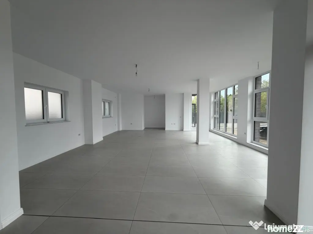 Spatiu de inchiriat, cladire noua, 90 mp, Radauti - Radauti (Suceava)
