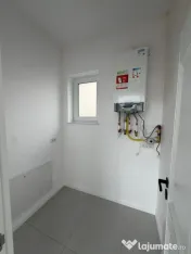 Spatiu de inchiriat, cladire noua, 90 mp, Radauti 