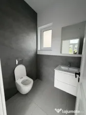Spatiu de inchiriat, cladire noua, 90 mp, Radauti 