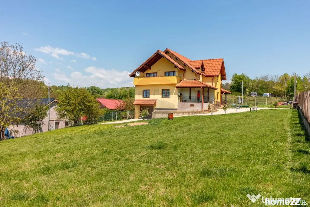 Vilă 454 mp cu teren generos, aproape de Crama DEAC
