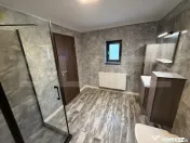 Casa pe parter+casa de oaspeti, 3000 mp teren, zona Cotofeni 