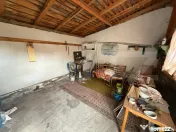 Casa pe parter+casa de oaspeti, 3000 mp teren, zona Cotofeni 