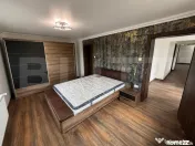 Casa pe parter+casa de oaspeti, 3000 mp teren, zona Cotofeni 
