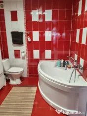Apartament 3 camere, parcare si boxa, zonă Strada Libertă 