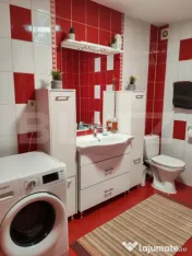 Apartament 3 camere, parcare si boxa, zonă Strada Libertă 