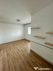Garsoniera cocheta in bloc de apartamente, zona Centrul Civic! 