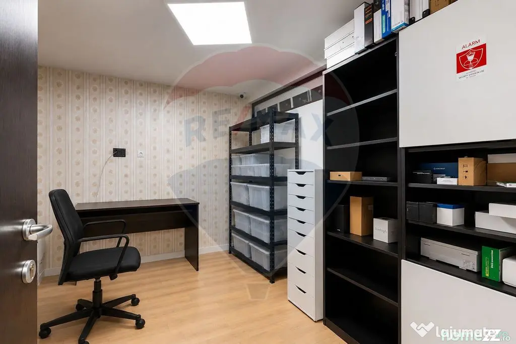 Apartament 4 camere de vanzare,Agricultori 80,sector 2