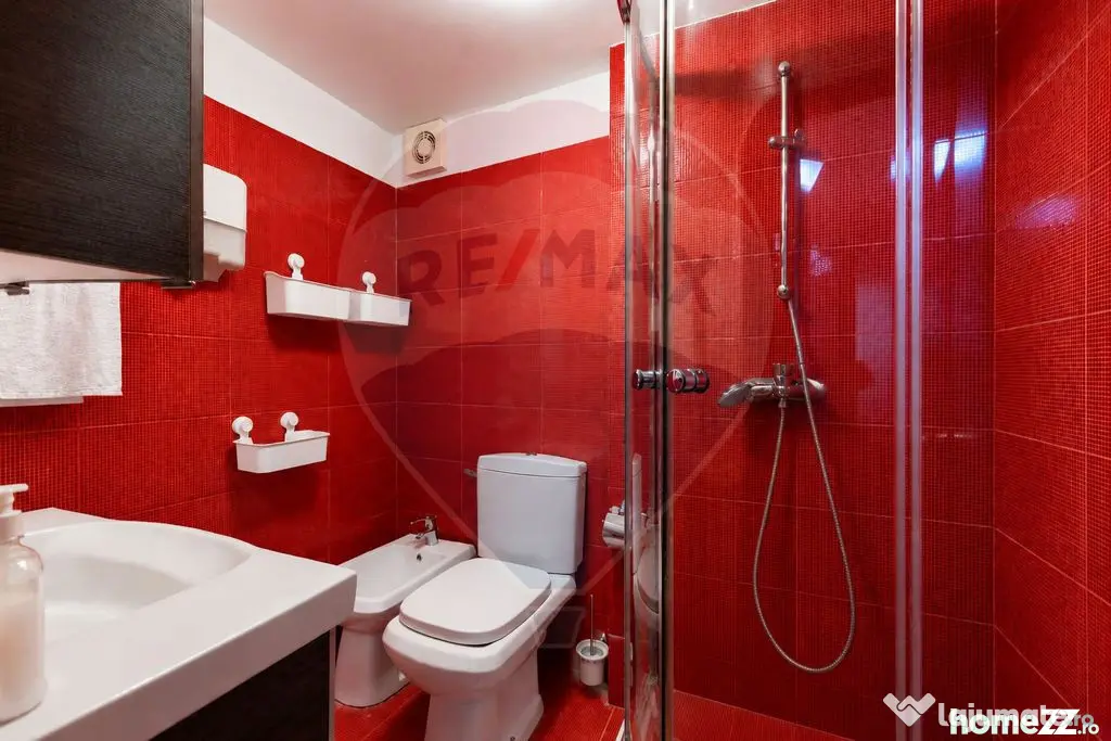 Apartament 4 camere de vanzare,Agricultori 80,sector 2