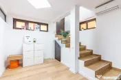 Apartament 4 camere de vanzare,Agricultori 80,sector 2 