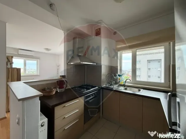 Apartament 2 camere modern, etaj superior, bloc 2010