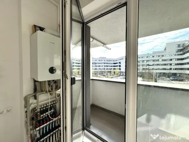 3 camere: 88 mp S.utilă totală – Etaj 1/4–Zona Mall Colosseum/Sect.1