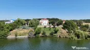 Vilă elegantă cu piscină și ieșire la Lac – Căciu... 
