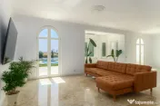 Vilă elegantă cu piscină și ieșire la Lac – Căciu... 