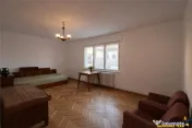 Nivel in vila, 4 camere, cu garaj, curte proprie, Central, 
