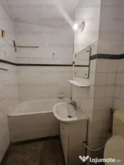 Apartament 3 camere, decomandat - zona Astra 
