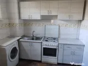 Apartament 3 camere, decomandat - zona Astra 