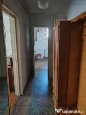 Apartament 3 camere, decomandat - zona Astra 