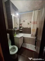 Apartament 4 camere, semidecomandat - zona Tractorul 