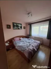 Apartament 4 camere, semidecomandat - zona Tractorul 
