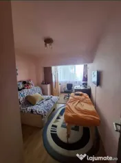 Apartament 4 camere, semidecomandat - zona Tractorul 