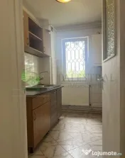 Apartament 2 camere Centru Civic-CEC Bank,etajul 1,82000 Eur 
