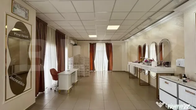 Spațiu comercial open space, parter, 65 mp, zona 1 Mai